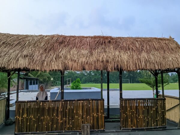 Mahasiswa KKN UNUGHA Bersama Warga Dirikan Lumbung Kuliner Di Lapangan Desa Rawaheng Kecamatan Wangon